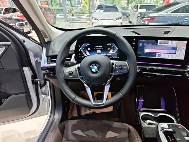 BMW X1 — Фото автомобиля 10