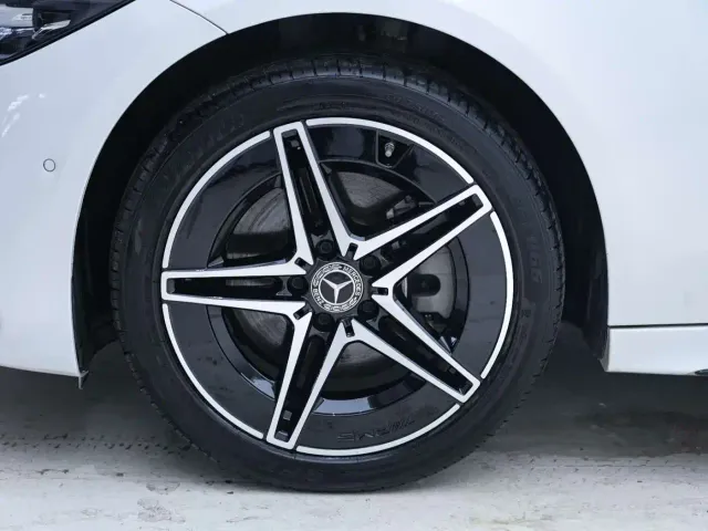 Mercedes-Benz C-Class — Фото автомобиля 12