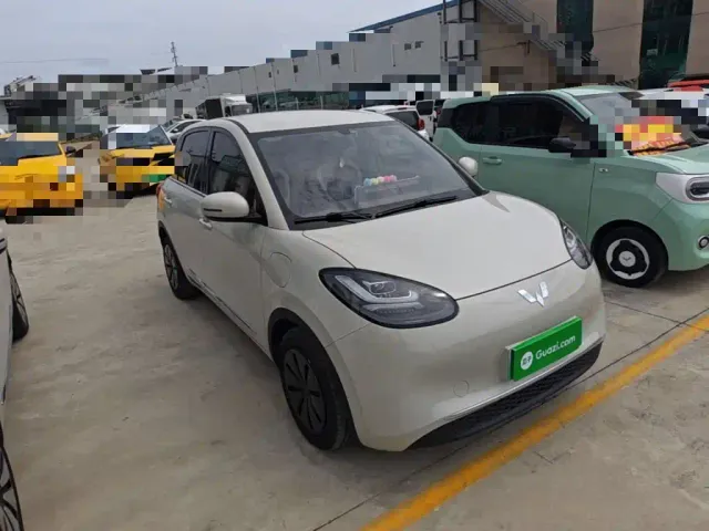 Wuling Bingo — Фото автомобиля 3