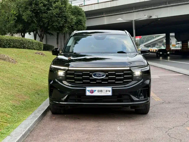 Ford Edge — Фото автомобиля 2