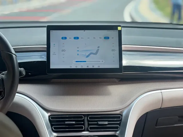 BYD Song Pro — Фото автомобиля 9