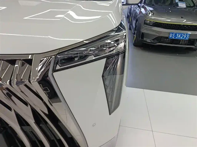 GAC Trumpchi M8 — Фото автомобиля 23