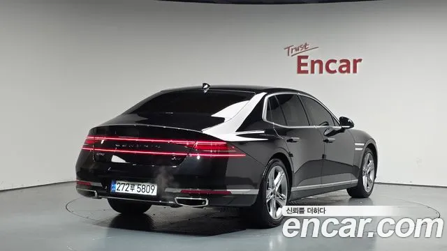 Genesis G90 Бензин 3.5 Turbo e-S/C AWD — Фото автомобиля 2