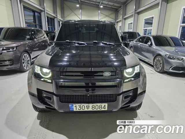Land Rover Defender — Фото автомобиля 3