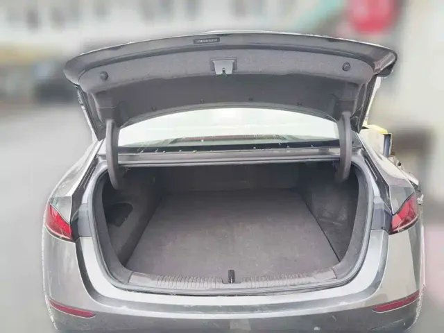 Roewe D7 — Фото автомобиля 5