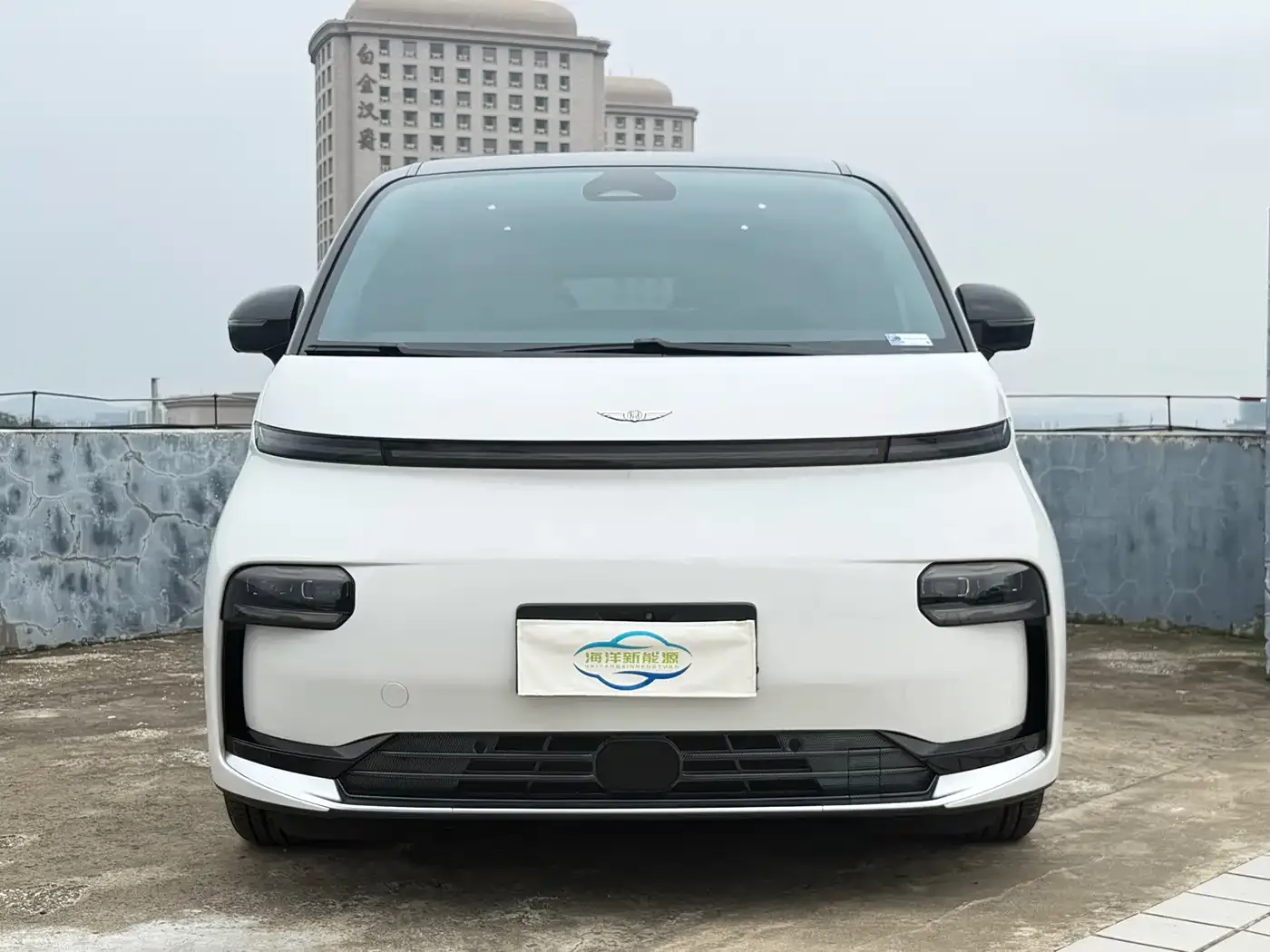Geely Galaxy Yizhen L380 2024 140kWh 6-Seater AWD Ultra — Фото автомобиля 2