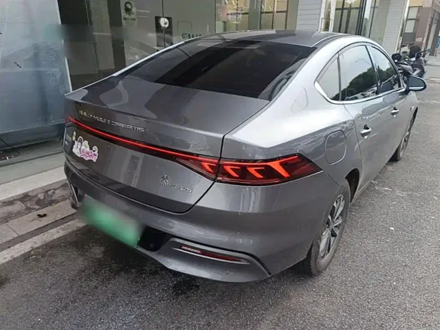 BYD Qin PLUS — Фото автомобиля 6
