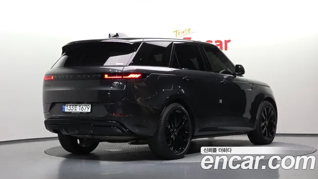 Land Rover Range Rover Sport — Фото автомобиля 2