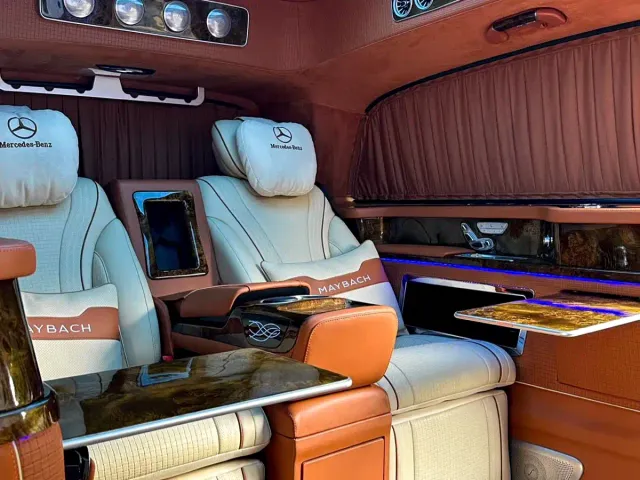 Mercedes-Benz V-Class — Фото автомобиля 26