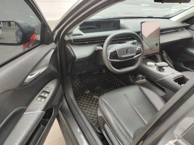 Changan Lamore — Фото автомобиля 11