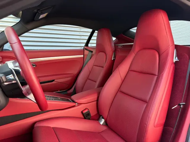Porsche 718 — Фото автомобиля 11