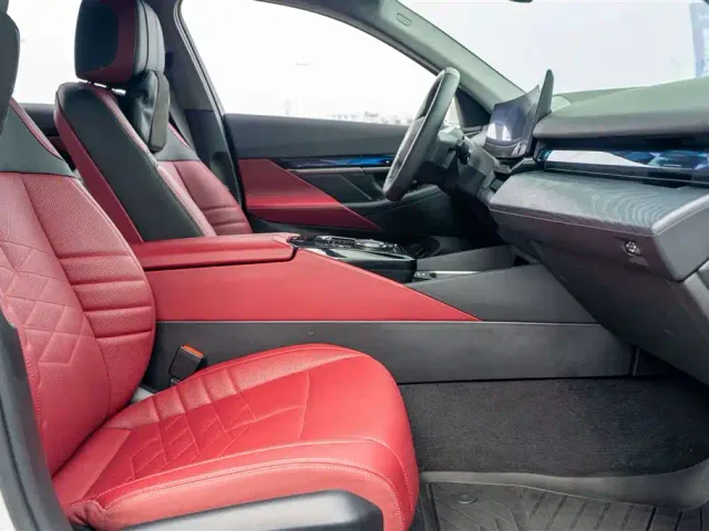 BMW i5 — Фото автомобиля 15