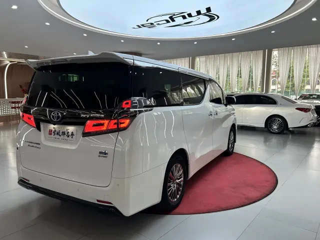 Toyota Vellfire — Фото автомобиля 5