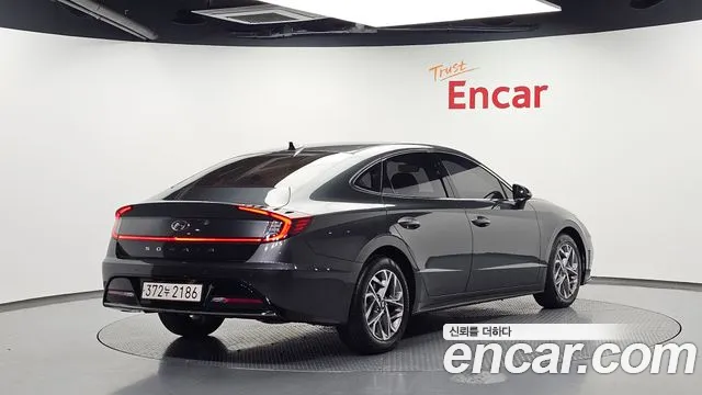 Hyundai Sonata — Фото автомобиля 2