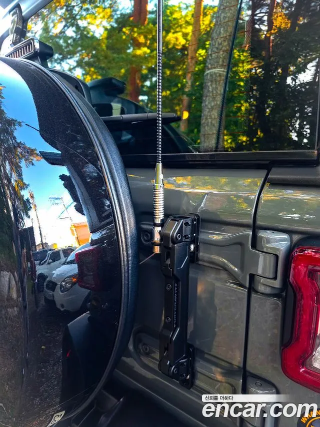 Jeep Wrangler JL — Фото автомобиля 2