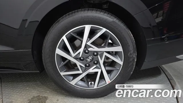 Hyundai Grandeur GN7 — Фото автомобиля 6