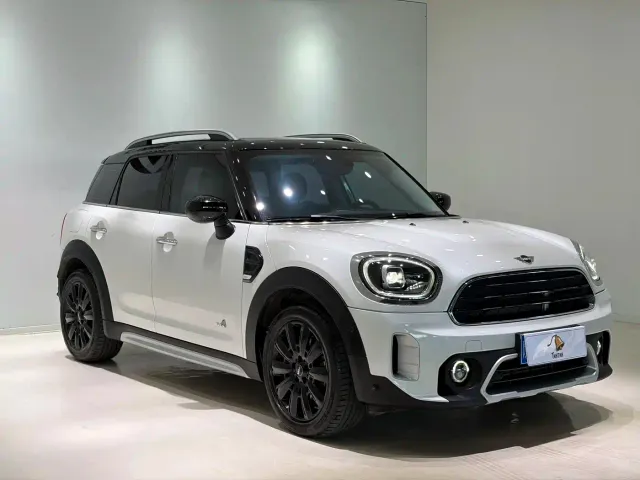 MINI Countryman — Фото автомобиля 3
