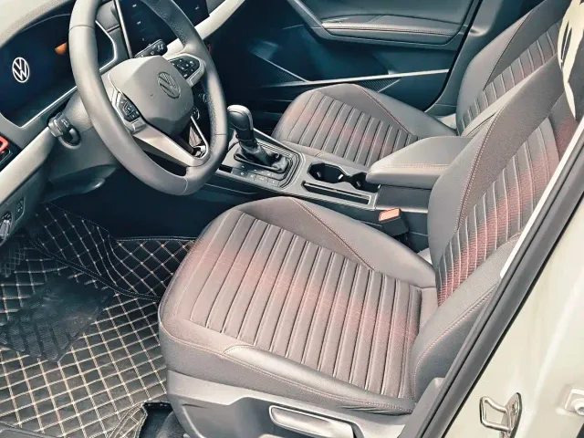 Volkswagen Lavida — Фото автомобиля 4