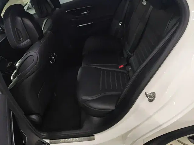 Mercedes-Benz C-Class — Фото автомобиля 16