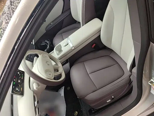 Changan Qiyuan A06 — Фото автомобиля 14