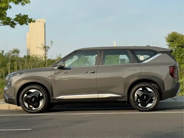 Kia EV5 — Фото автомобиля 4