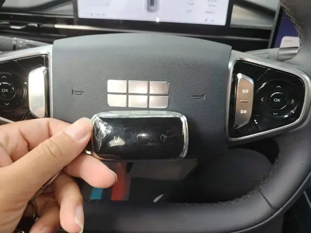 Geely Galaxy E5 — Фото автомобиля 8