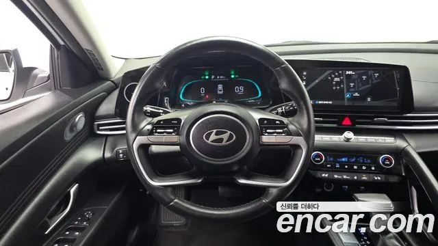 Hyundai AVANTE Новый Avante (CN7) — Фото автомобиля 13