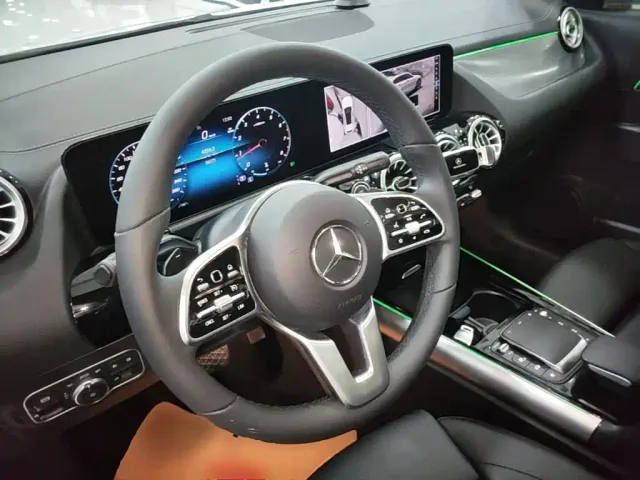 Mercedes-Benz GLA-Class — Фото автомобиля 10