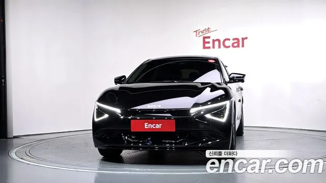 Kia EV6 New — Фото автомобиля 3