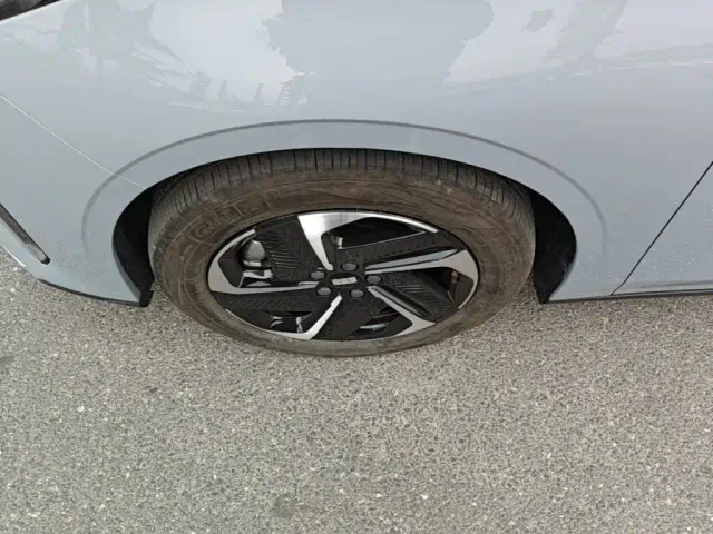 Geely Galaxy L6 — Фото автомобиля 22