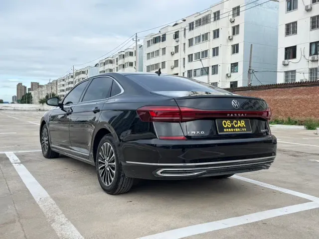 Volkswagen Passat — Фото автомобиля 7