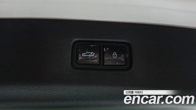Genesis GV80 — Фото автомобиля 25
