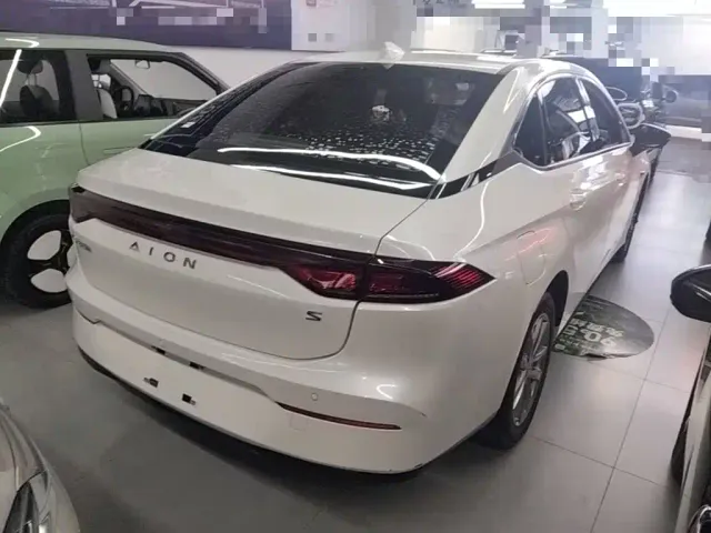 GAC Aion S — Фото автомобиля 4
