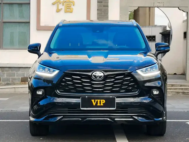 Toyota Highlander — Фото автомобиля 2