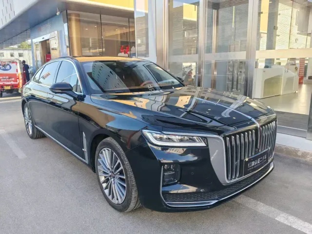 Hongqi H9 — Фото автомобиля 6