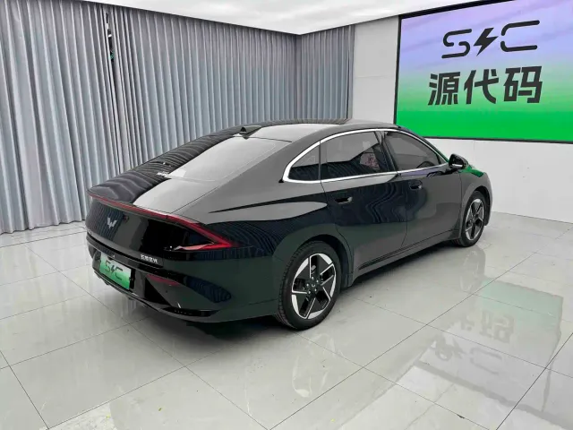 Wuling Starlight — Фото автомобиля 11