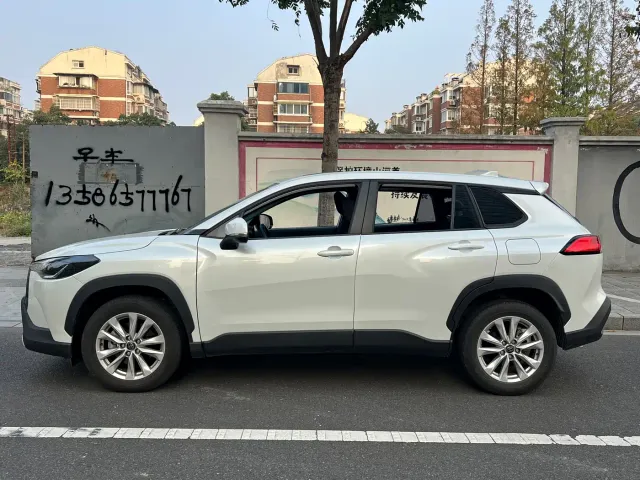 Toyota Corolla Cross — Фото автомобиля 15