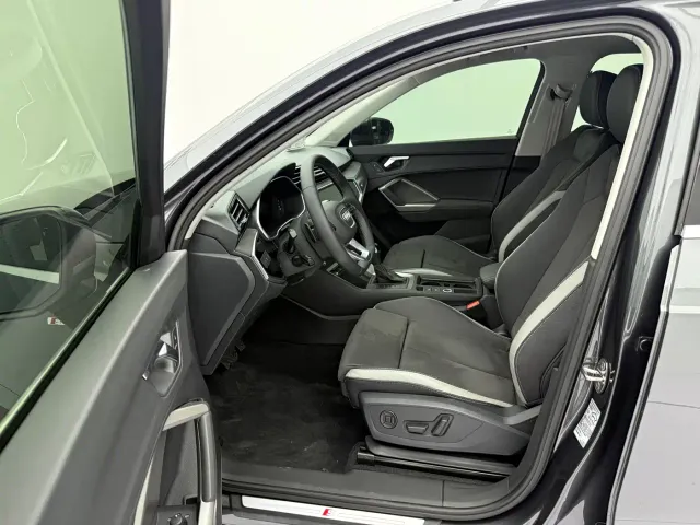 Audi Q3 — Фото автомобиля 18