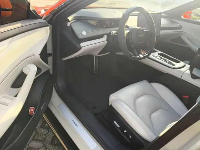 Xiaomi SU7 — Фото автомобиля 15