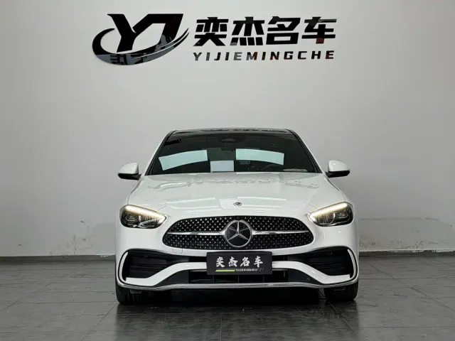 Mercedes-Benz C-Class — Фото автомобиля 2