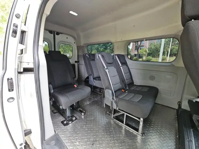 Maxus Xintu V70 — Фото автомобиля 10