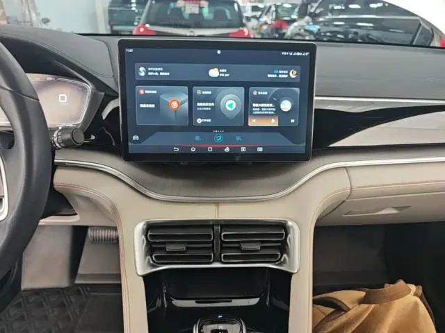 BYD Song PLUS — Фото автомобиля 12