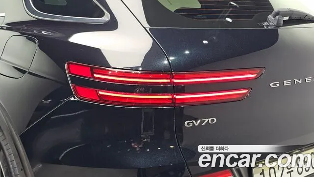 Genesis GV70 2.5T Бензин AWD — Фото автомобиля 20