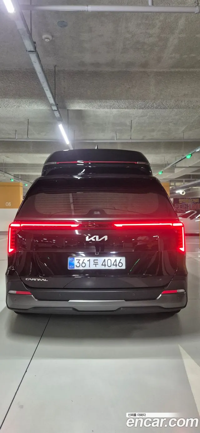Kia Canival Новый Carnival 4 поколение Бензин 9 мест Hi-Limousine (Спецкузов) — Фото автомобиля 4
