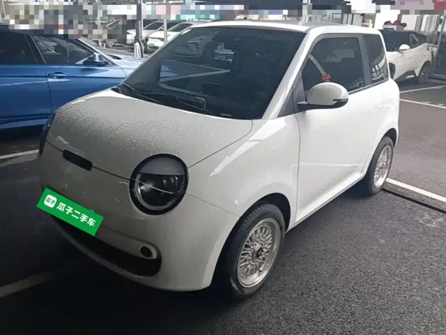 Фотография автомобиля — Changan Lumin