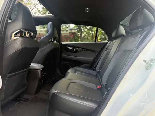 GAC Trumpchi Emkoo — Фото автомобиля 6
