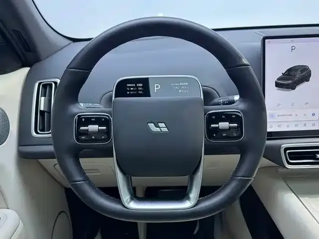 Li Auto L7 — Фото автомобиля 11