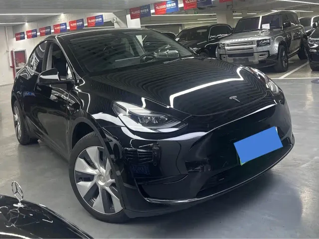 Фотография автомобиля — Tesla Model Y