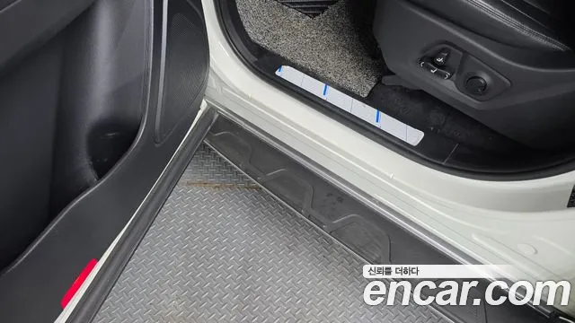 KG_Mobility_Ssangyong Rexton Новый Rexton Sport Khan Дизель 2.2 4WD — Фото автомобиля 19
