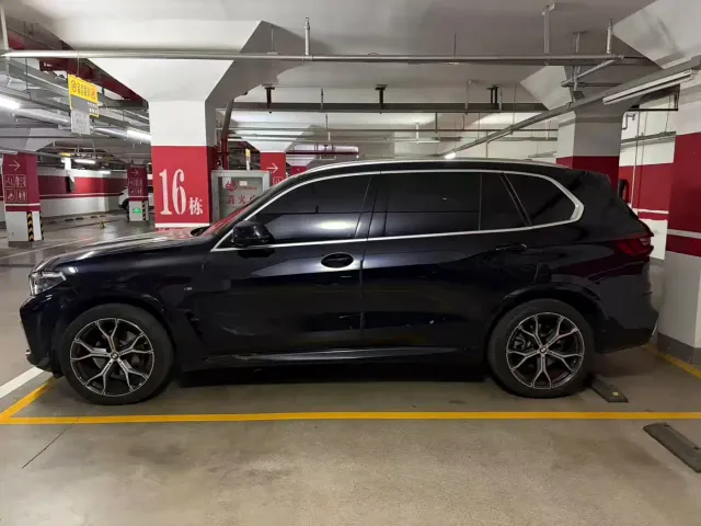 BMW X5 — Фото автомобиля 5